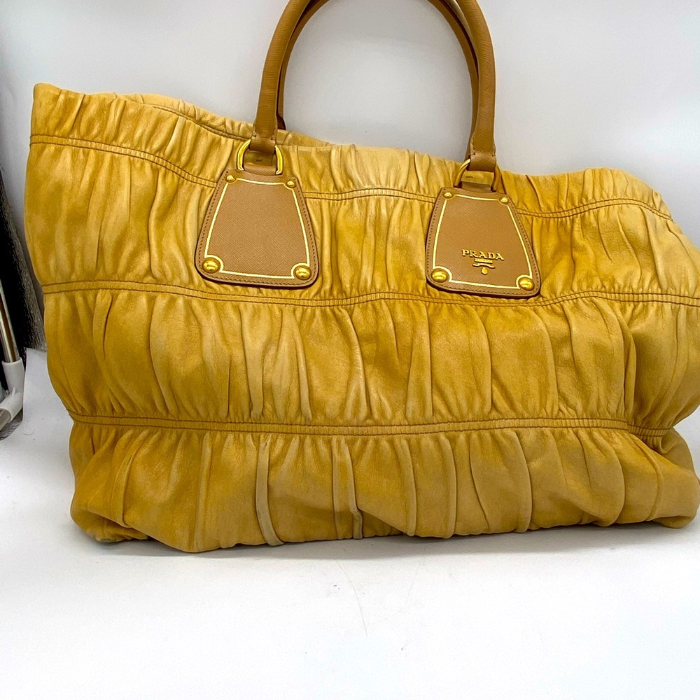 AUTHENTIC PRADA NAPPA GAUFRE LEATHER SATCHEL - Picture 1 of 4